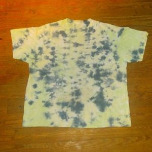 HANDMADE TIE-DYE